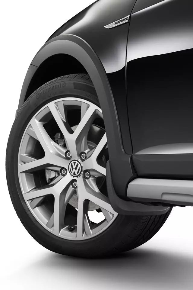 5G0075111B - : OEM NEW 17-19 VW Volkswagen Golf Alltrack Front Black Splash Guards 5G0075111B for Volkswagen: Golf Alltrack Image