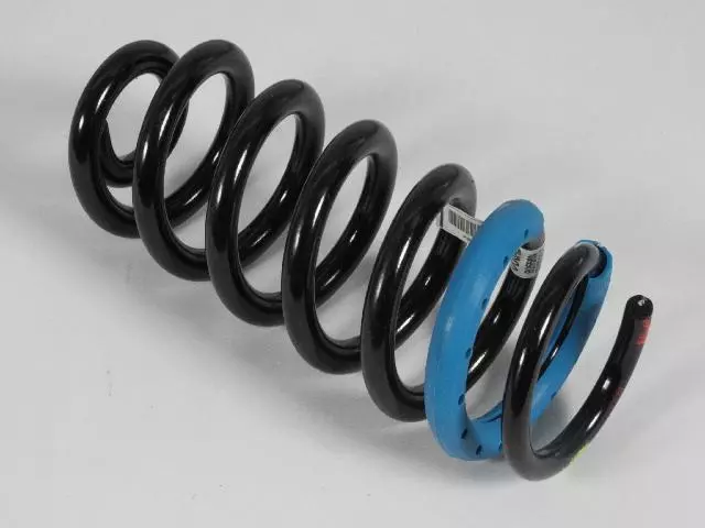 REAR COIL - SPRING 68029666AD - Mopar (68029666AD)