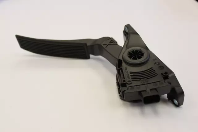 53013904AE - : Accelerator Pedal for Mopar Image