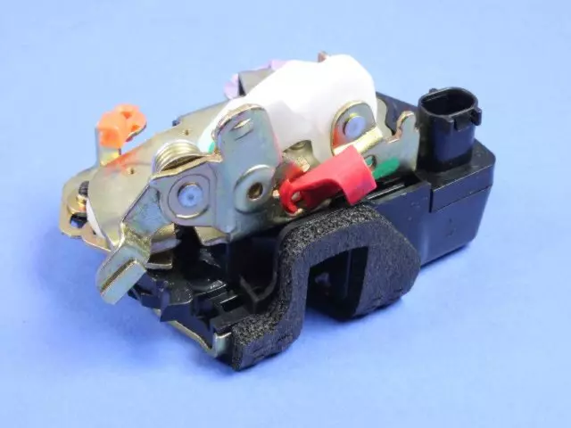 Front Door Latch, Right - Mopar (5008626AD)