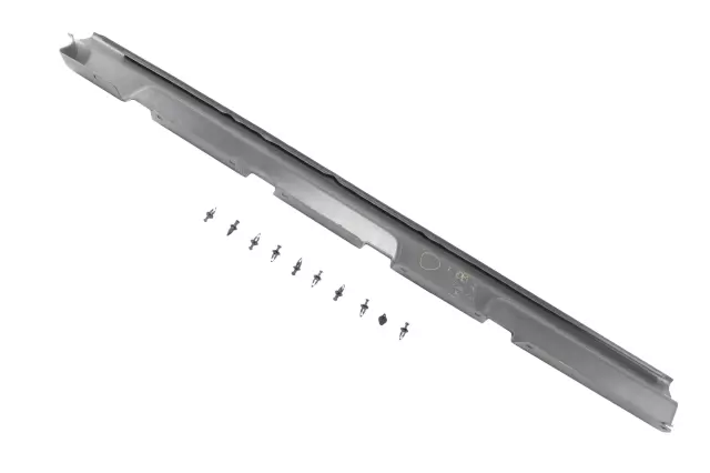 Passenger Side Rocker Panel Molding - GM (15766366)