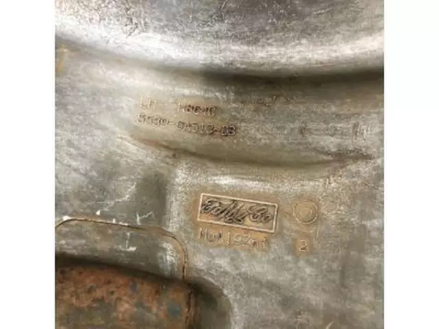 Valve Cover - Ford (DL1Z-6582-C)