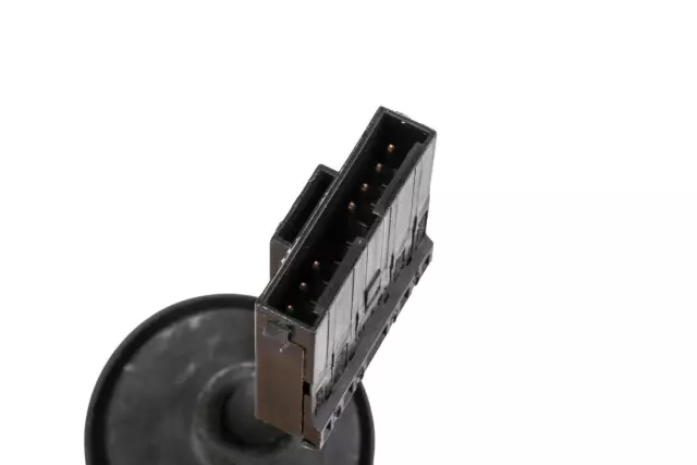 Primed Passenger Side Door Mirror Housing - GM (22908066)