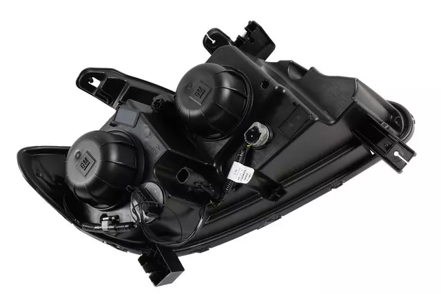 Passenger Side Headlight - GM (84630991)