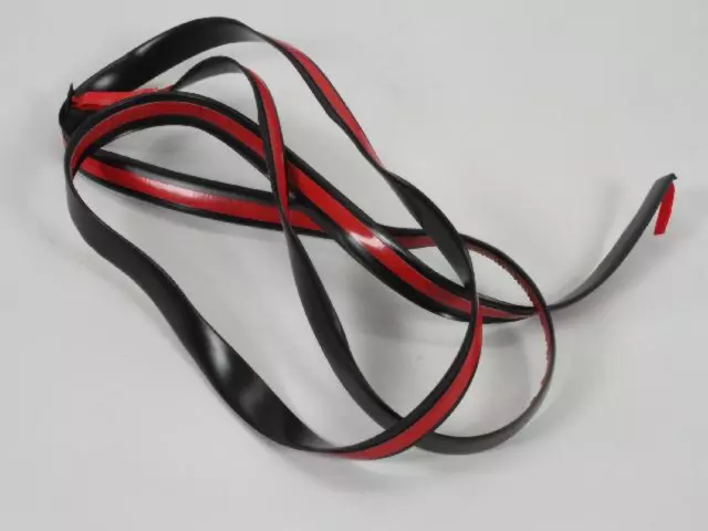 4716912AB - Body: Filler Strip for Chrysler: Grand Voyager, Town &amp; Country | Dodge: Grand Caravan Image