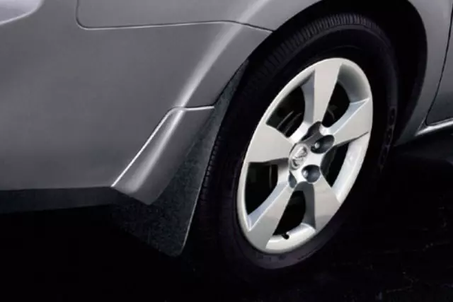 999J2NUB3003 - Exterior: Splash Guards, Contoured, Front for Nissan: Quest Image