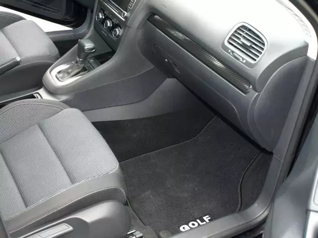 Mojomats Premium Carpeted Floor Mats - Volkswagen (5K0-061-370-A-WGK)
