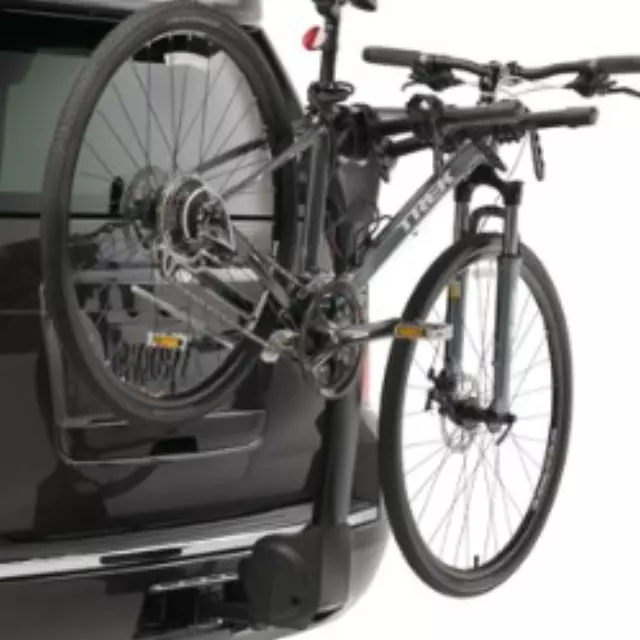 Hitch Mounted 2-Bicycle Camberandtrade; Carrier - GM (19419508)