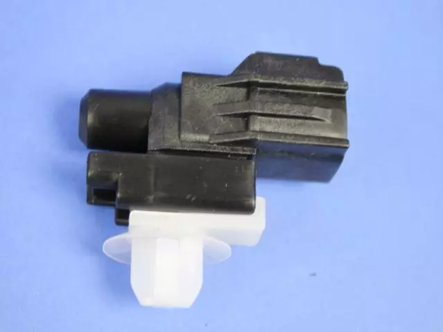MR320628 - HVAC: Ambient Air Temperature Sensor for Chrysler: Sebring | Dodge: Stratus Image