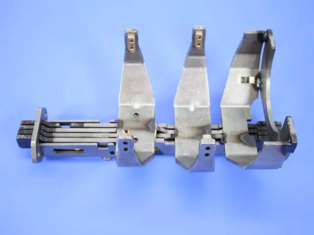 Manual Transmission Fork And Rail Assy - Mopar (5170533AA)