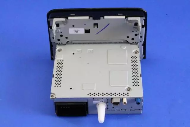 Multi Media Radio - Mopar (6FK52LXFAB)