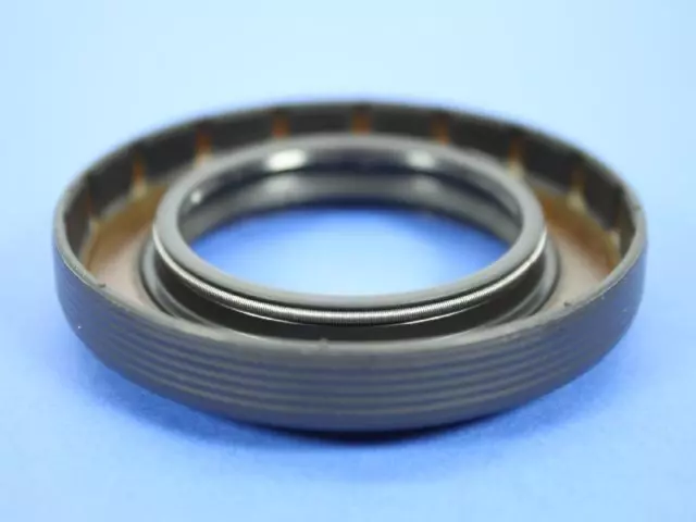 « 68084185AA – Rear Axle; 195 MM; Differential and Drive Line : Sortie Joint, Côté Droit pour Mopar Image »