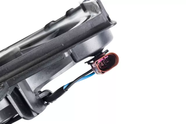 Engine Cooling Fan Assembly - GM (42426778)