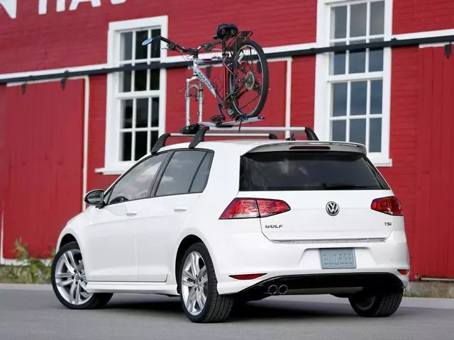 Rear Valance - Left Exit Exhaust - Primer - Volkswagen (5G0-071-610-A-GRU)