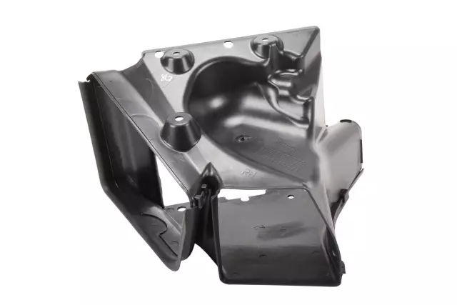 Passenger Side Auxiliary Radiator Front Duct - GM (84155849)