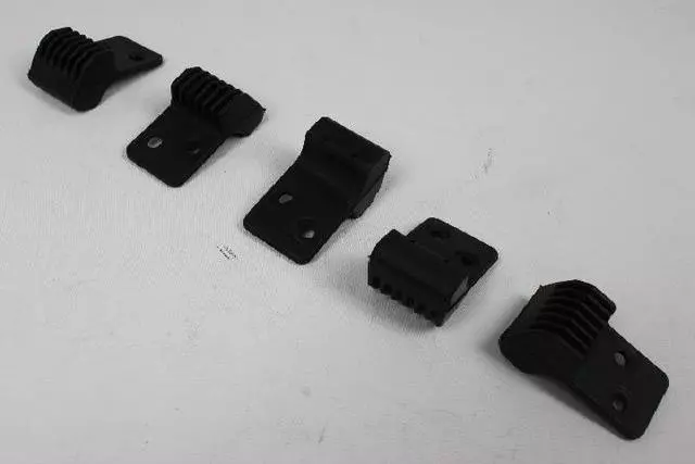 Liftgate Bumper, Right - Mopar (68202211AA)