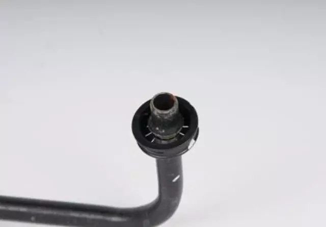 Outlet Pipe - GM (15827948)