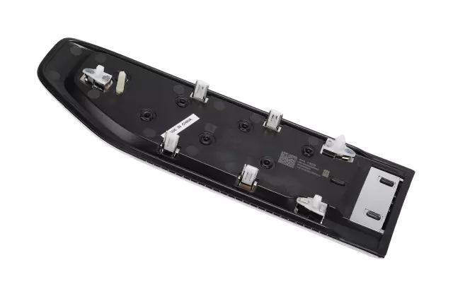 84431329 - Body: Vent for GMC: Sierra 1500, Sierra 1500 Limited Image