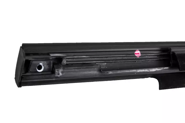 Passenger Side Door Window Reveal Molding - GM (96801086)