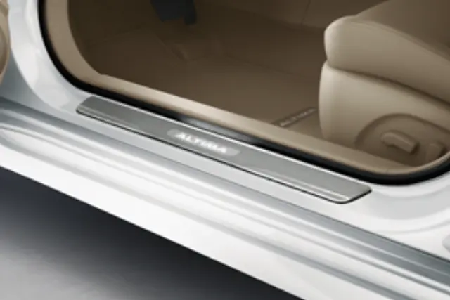 999G6UZ300 - Interior: Sill Plates, Illuminated for Nissan: Altima Image