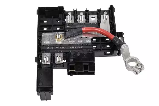 84460793 - Electrical: Distribution Box for Chevrolet: Silverado 2500 HD, Silverado 3500 HD | GMC: Sierra 2500 HD, Sierra 3500 HD Image