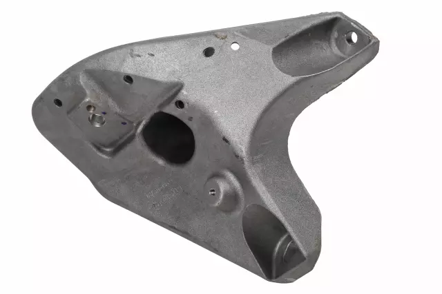 84046829 - : Part# 84046829 Passenger Side Engine Mount Bracket for Cadillac: CTS | Chevrolet: Camaro Image