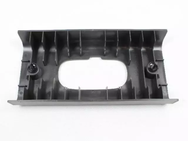 DOME LAMP - BEZEL 5KQ78XDVAB - Mopar (5KQ78XDVAB)