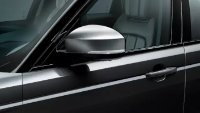 VPLGB0073 - Exterior: Mirror Covers - Noble Chrome for Land Rover: Discovery, Range Rover, Range Rover Sport Image
