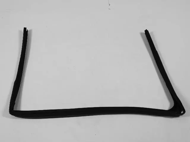 5074214AD - Body: Run Channel for Dodge: Caliber Image