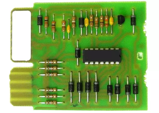 1573379 - HVAC: Air Conditioning Control Module for Cadillac: Escalade | Chevrolet: Blazer, C1500, C2500, Express 1500, Express 2500, Express 3500, K1500 Pickup, K2500 Pickup, Suburban 1500, Suburban 2500, Suburban C1500, Suburban C2500, Suburban K1500, Suburban K2500, Tahoe | GMC: C1500 Pickup, C2500 Pickup, K1500 Pickup, K2500 Pickup, Savana 1500, Savana 2500, Savana 3500, Suburban C1500, Suburban C2500, Suburban K1500, Suburban K2500, Yukon, Yukon XL 1500, Yukon XL 2500 Image