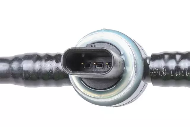 Fuel Pump Fuel Feed Hose - GM (84213937)