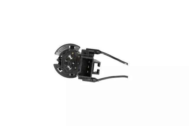 Tail and Rear Side Marker Lamp Socket - GM (89025035)