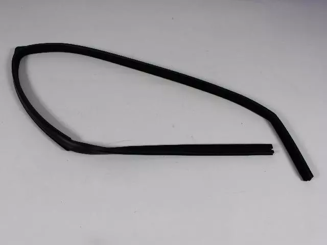 Glass Run Seal, Right - Mopar (55135252AB)