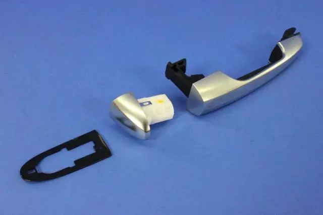 Exterior Door Handle, Right - Mopar (5RR42SZVAA)