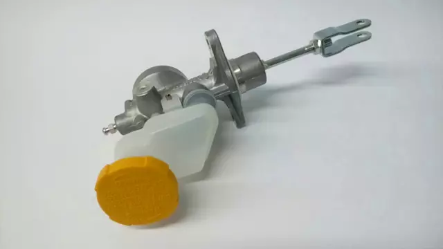 37230SC023 - Transmission: Clutch Master Cylinder for Subaru Image