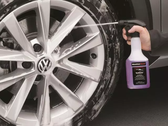 TechCare® Acid-Free Wheel Cleaner - Volkswagen (000-096-304-K-DSP)