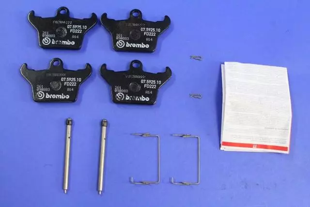 Disc Brake Pad Kit - Mopar (5093307AA)