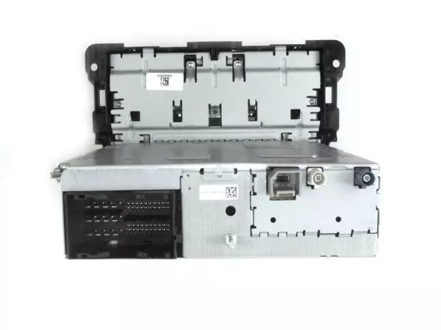 Multi Media Radio - Mopar (68226686AD)