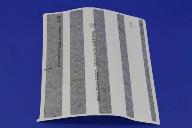 Decal, Right - Mopar (68004418AA)