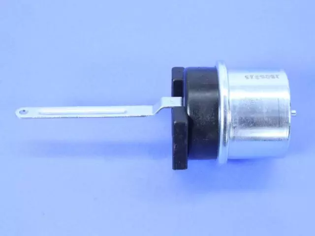 Egr Vacuum Actuator, Blend Door - Mopar (4864995)