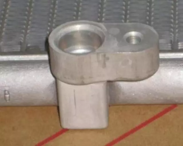 Condenser - Toyota (88460-16440)