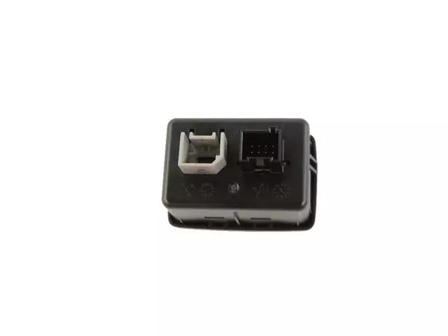 Media Hub Usb Port - Mopar (6KG69LXHAA)