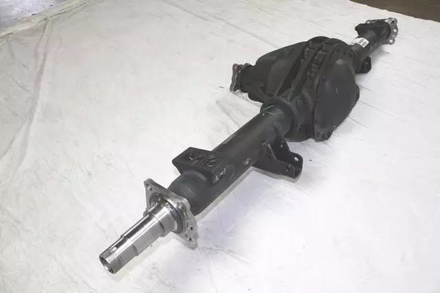 Service Rear Axle - Mopar (68158458AB)