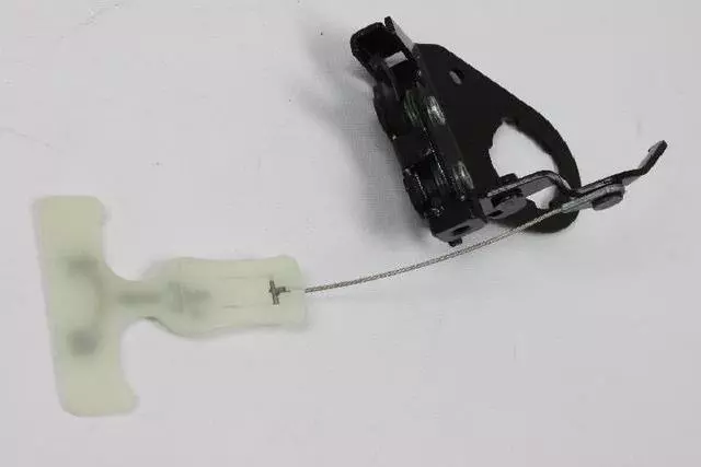 Storage Bin Lid Latch, Left - Mopar (68204485AA)