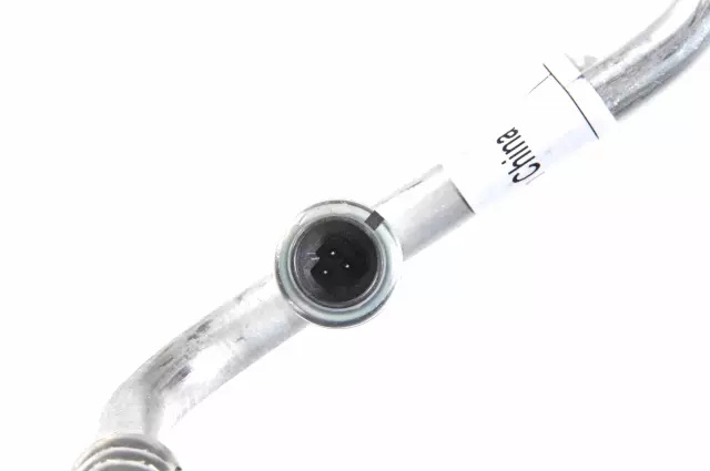23359303 - : 2016-2020 Cadillac CT6 - Air Conditioning Compressor and Condenser Hose Assembly for GM Image