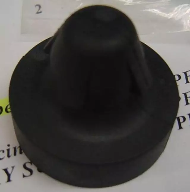 1998-2002 Toyota Corolla - Condenser Cushion - Toyota (88467-02070)