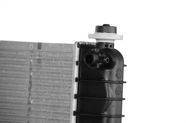 Radiator - GM (15193110)