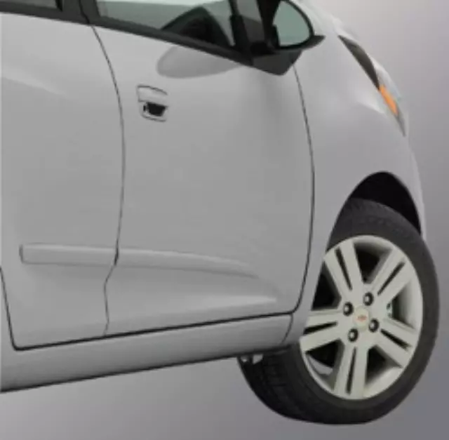 95055170 - Exterior: Bodyside Molding Package for Chevrolet: Sonic Image