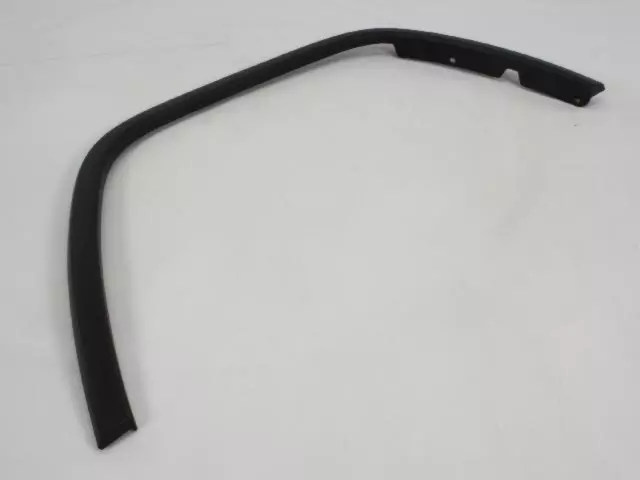 1MP38RXFAF - : Wheel Flare Molding, Right for Jeep: Grand Cherokee Image