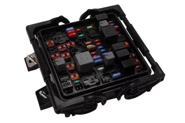 Engine Wiring Harness Junction Block - GM (84152958)